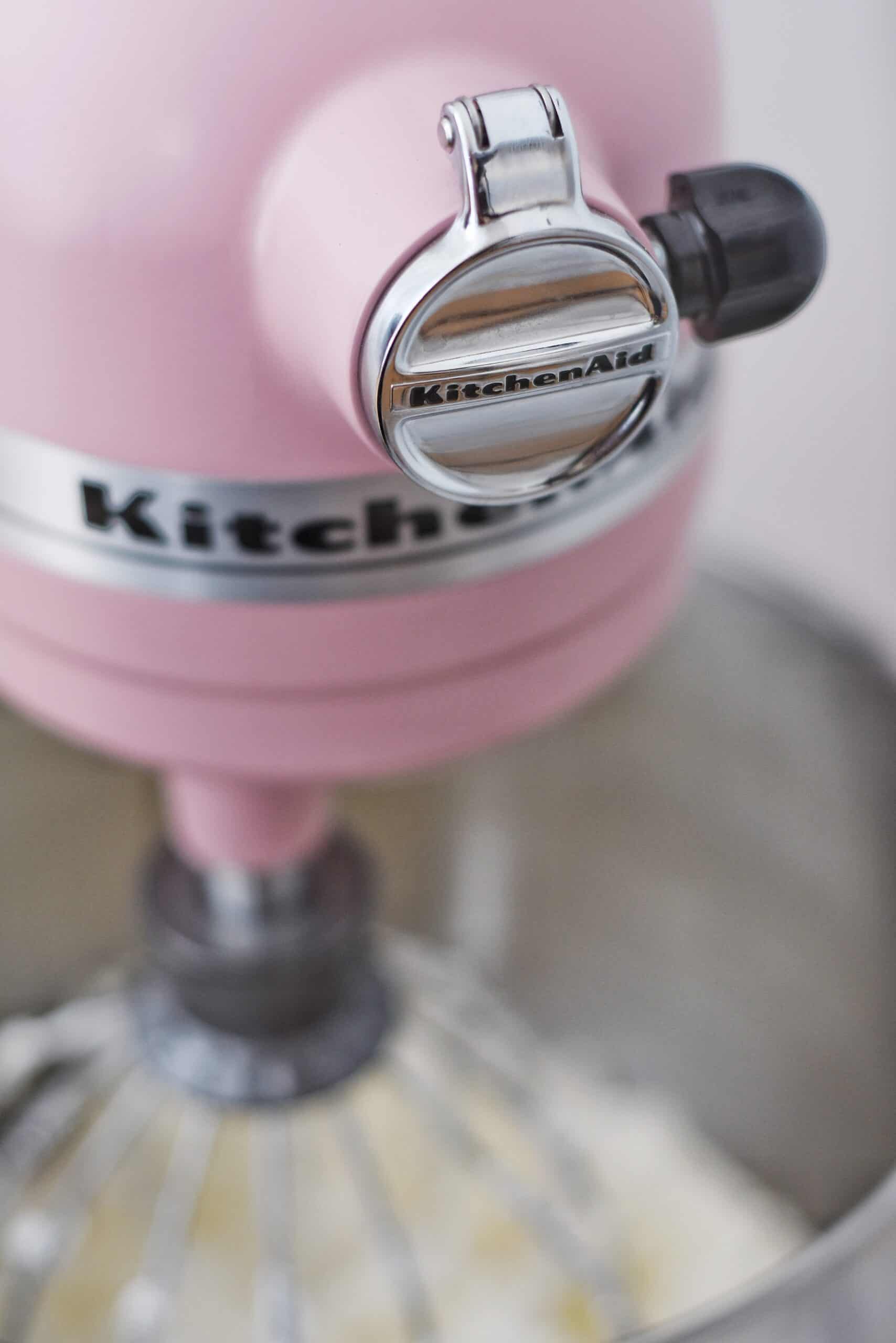 Which KitchenAid Attachment is Best for Frosting?