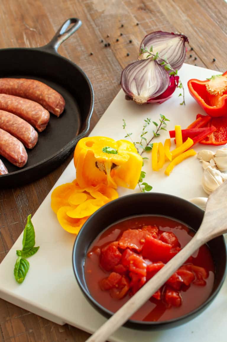 Easy Cast-Iron Sausage and Peppers Tailgating Recipe — Ooni Europe