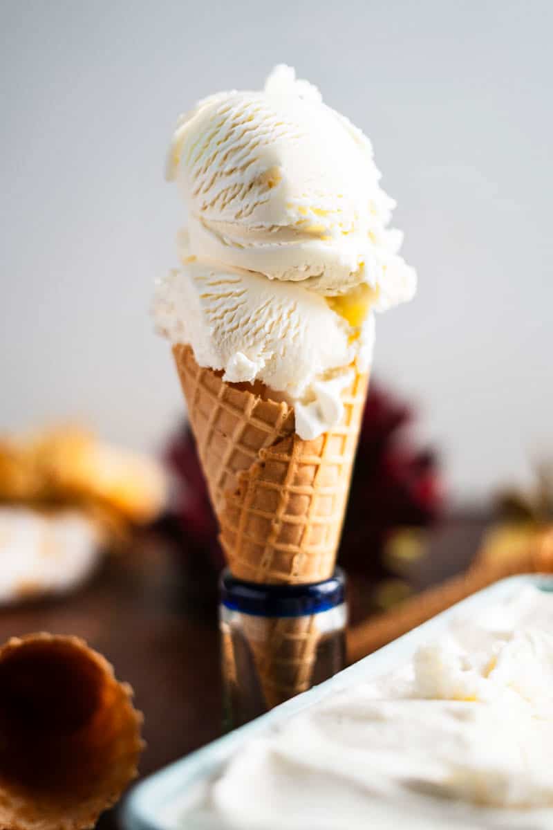 https://tabethastable.com/wp-content/uploads/2023/09/Mexican-Vanilla-Ice-Cream-Double-Scoop.jpg